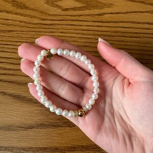 Classic Pearl Bracelet with Gold Beads